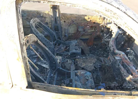 2015 Chevrolet Silverado 1500 1Lt из США, поврежденный, VIN 3GCPCREC7FG166324